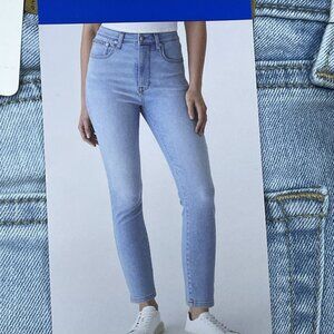 Calvin Klein Women's 10/30 High Rise Skinny Jeans Robins Egg d1040